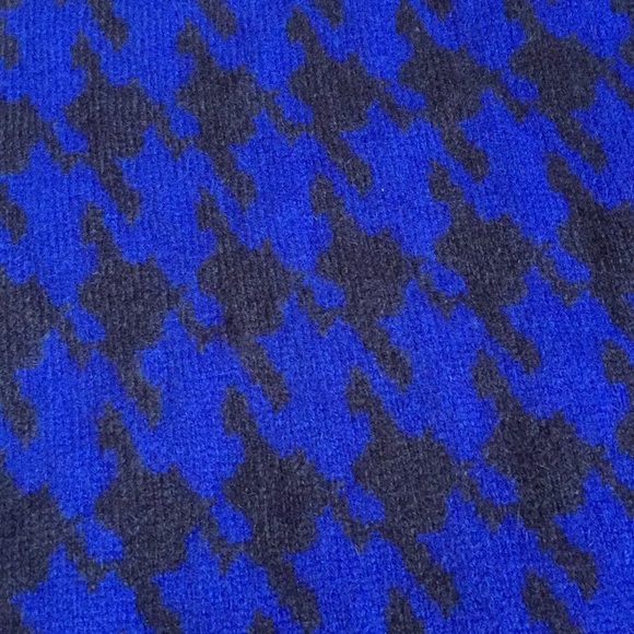 Thirty Five Kent Unisex Sweater - Picture 4 of 7